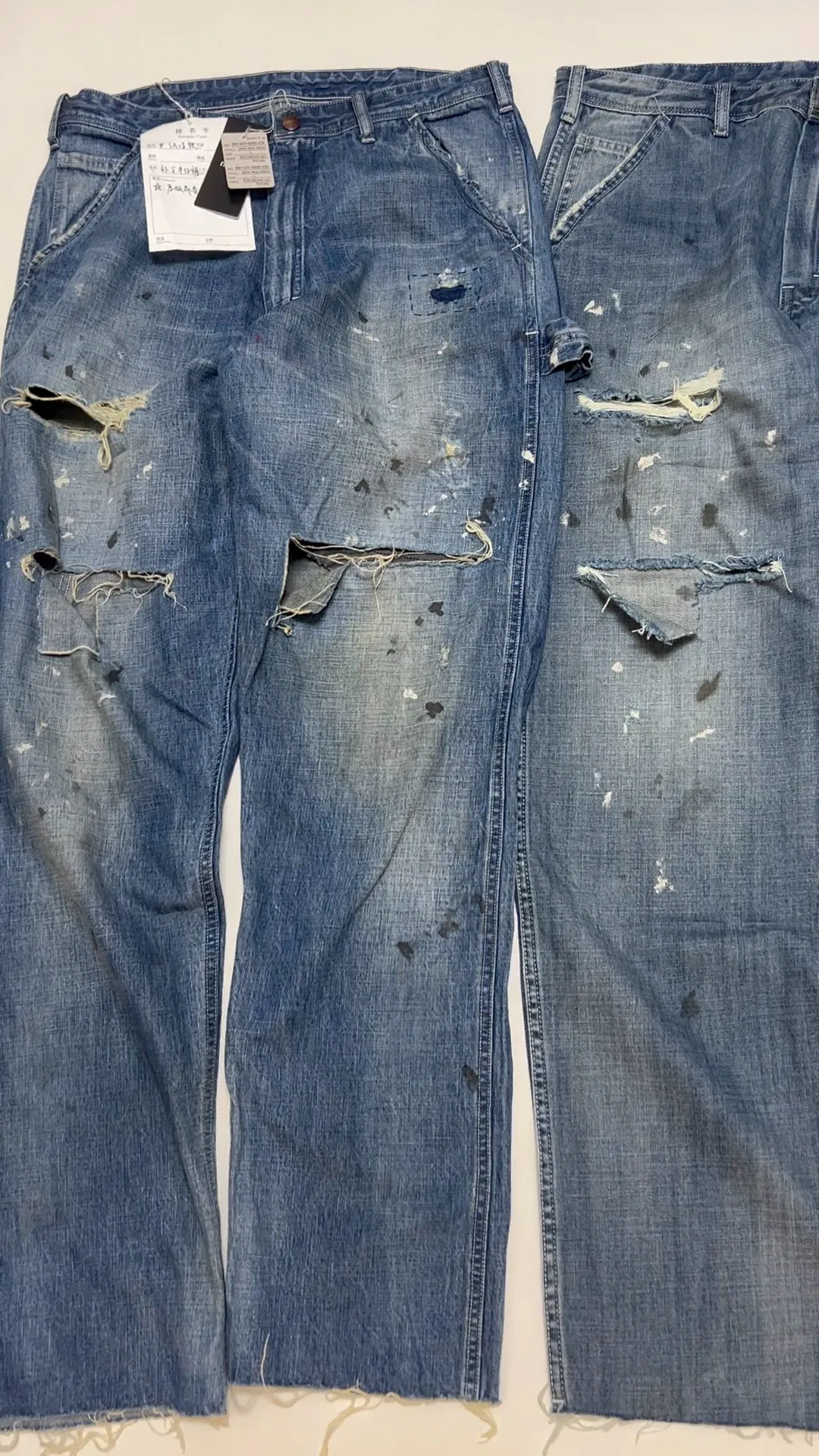 Proofing VS ZP SAINT Mxxxxxx SAINT_DENIM PANTS/PAINTER /BLUE Knife cut holes and splashed ink logging trousers Patch jeans Blue S-XL All accessories are molded and customized Super heavy work Washed and worn Knife cut holes Artificial ink splashed graffiti Genuine version Loose and stylish